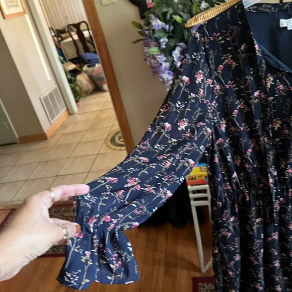 Long sleeves floral maxi dress - Picture 4 of 7